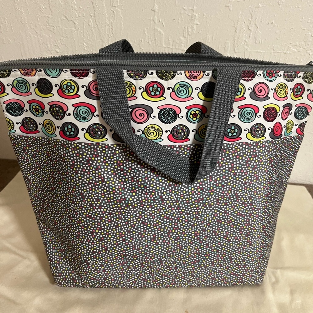 Thirty one snail thermal lunch bag